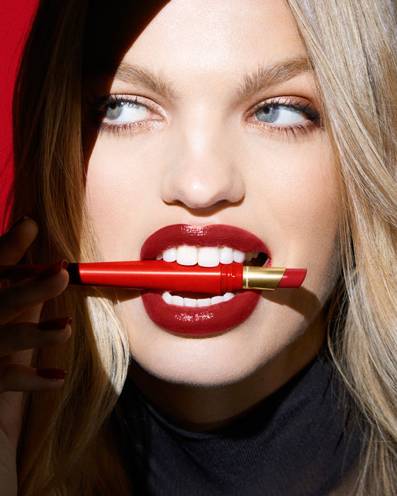 Rouge Stiletto Glossy Shine - Shine Lipstick - Bella Vino 418S - Christian Louboutin