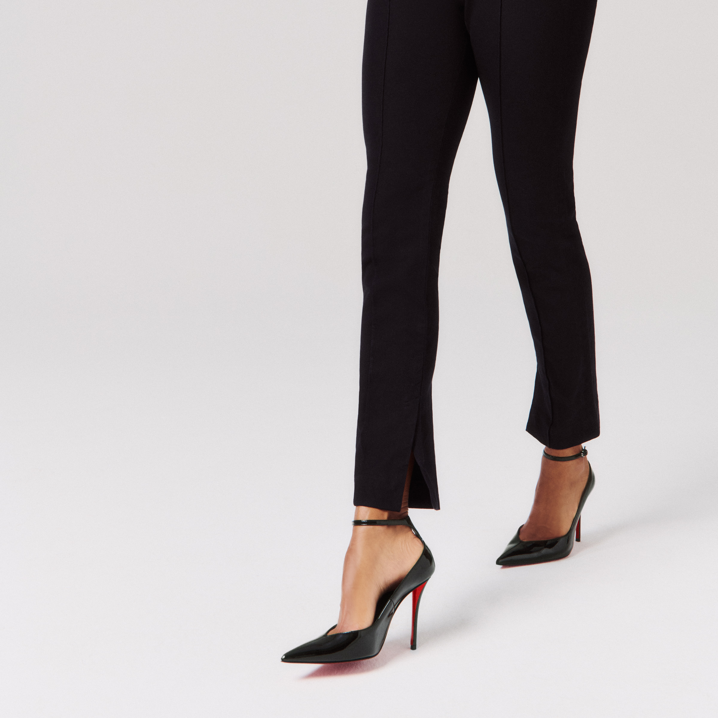 Erozee - 100 mm Strappy pumps - Patent calf leather - Black