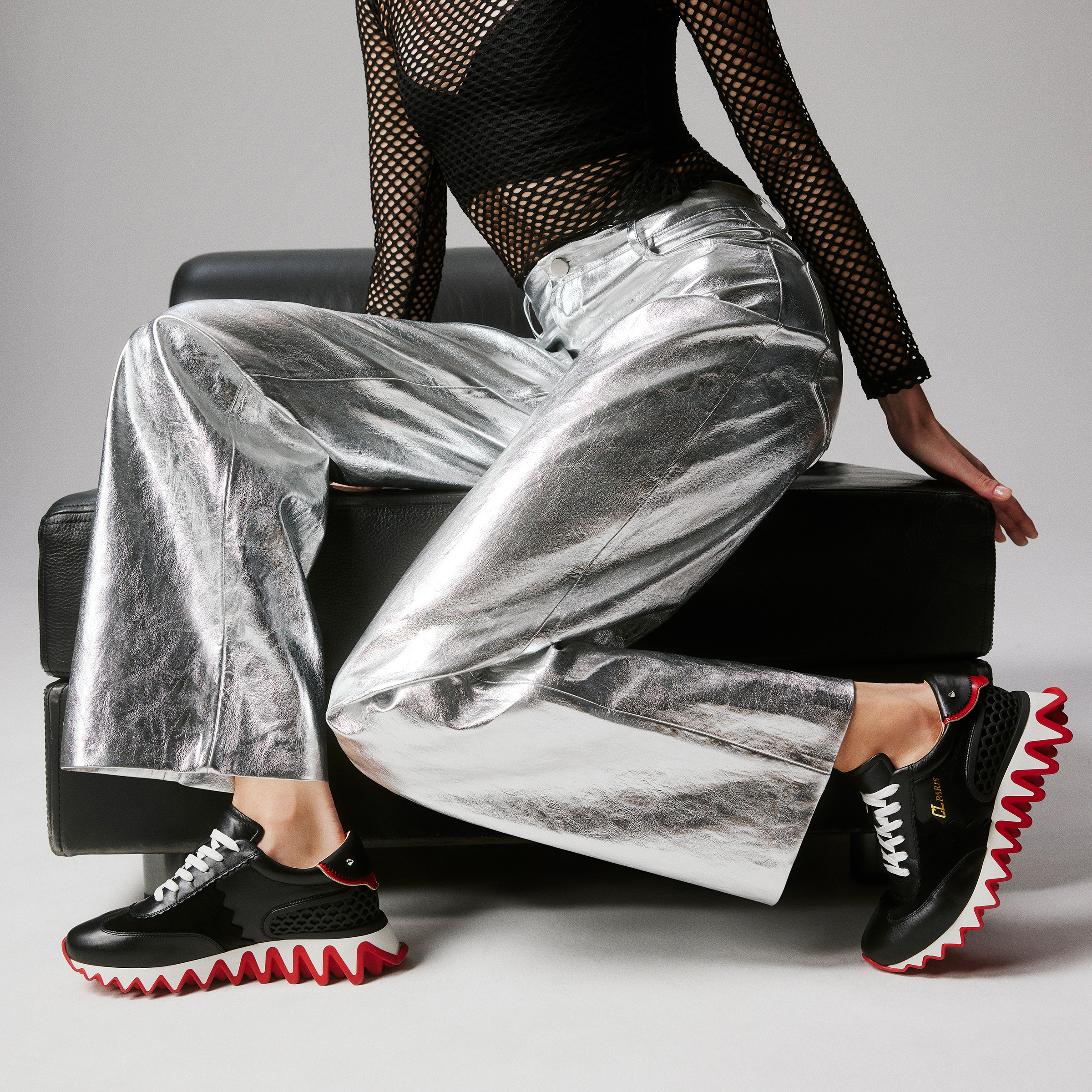 Loubishark - Sneakers - Calf leather and veau velours - Black