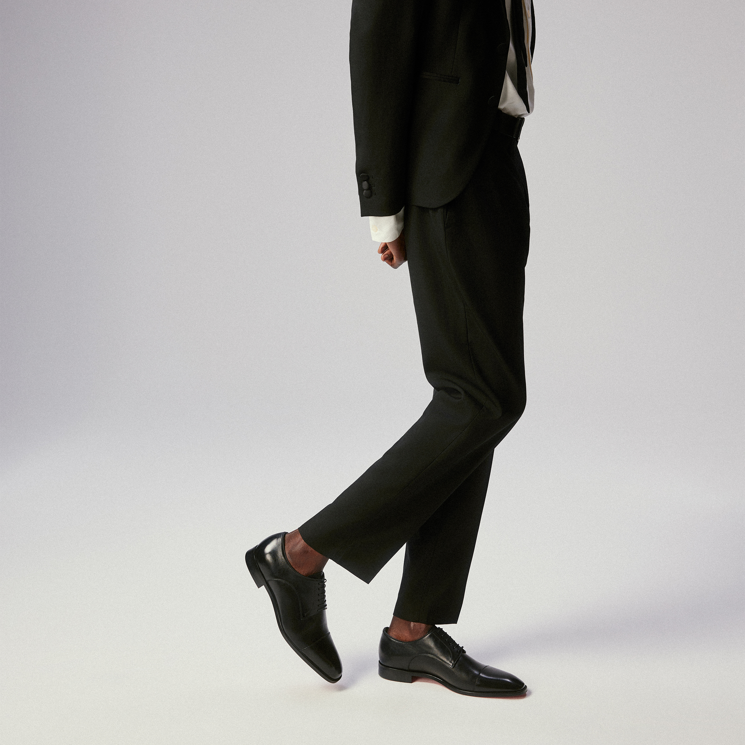 靴 Christian Louboutin ROADIE FLAT CALF P Men's Christian Louboutin Roadie Leather Flat Chelsea Boots Black