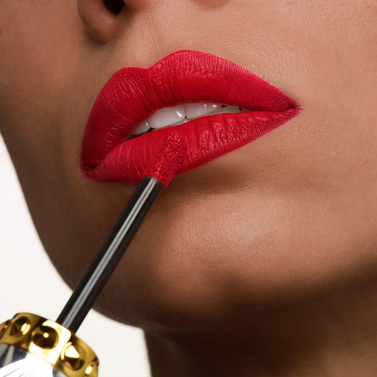 Rouge Louboutin Matte Fluids - Matte liquid lipstick - Jamais