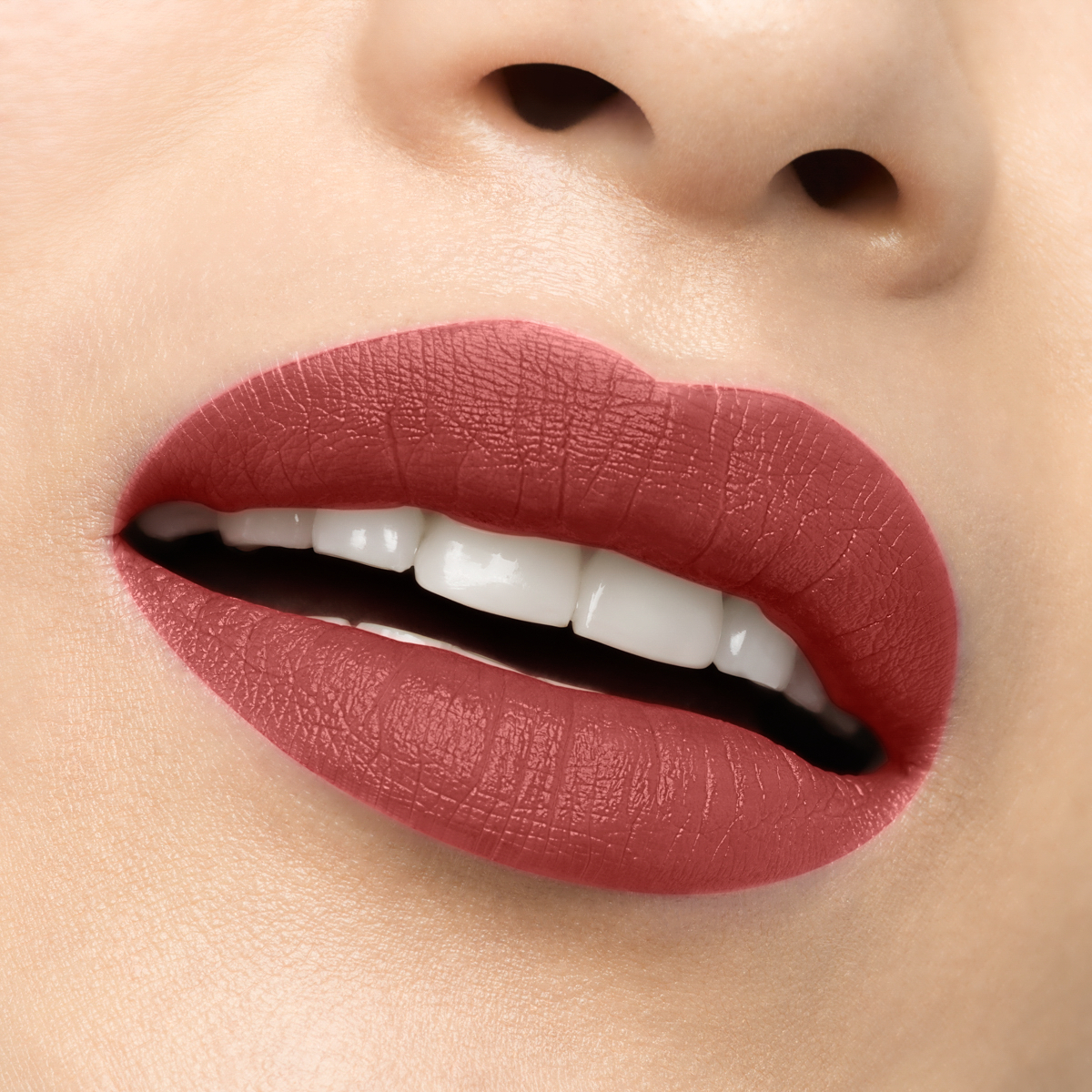 Christian Louboutin Diva Velvet Matte Lip Colour Lip Colour Review