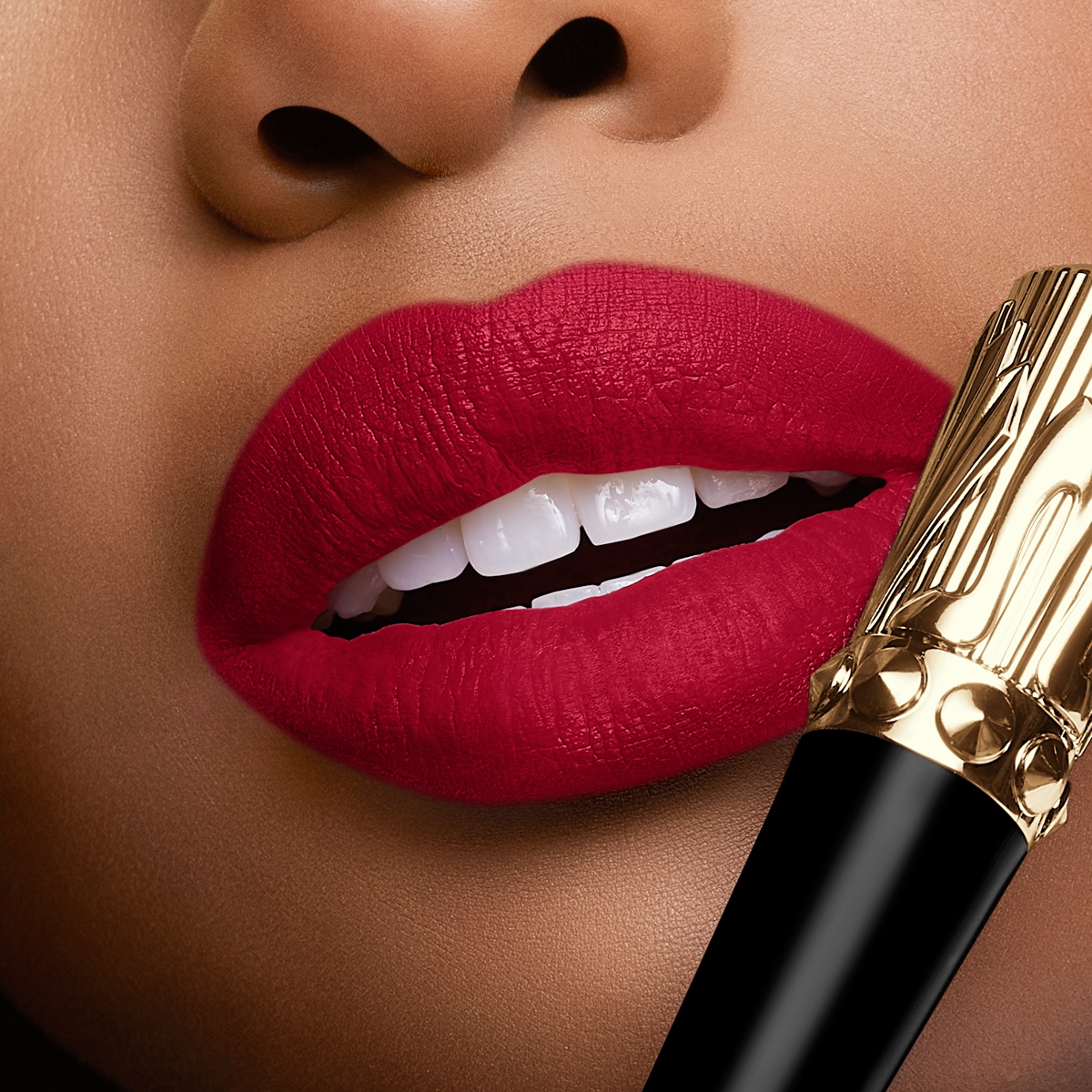 ルビラック ルージュ ルブタン 001l Rouge Stiletto Lumi Matte - Matte Lipstick - Rouge Louboutin