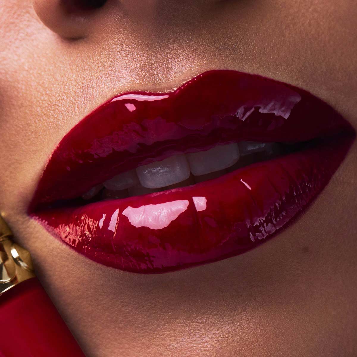Rouge Stiletto Vinyl Gloss Rouge Louboutin 001V Rouge Louboutin