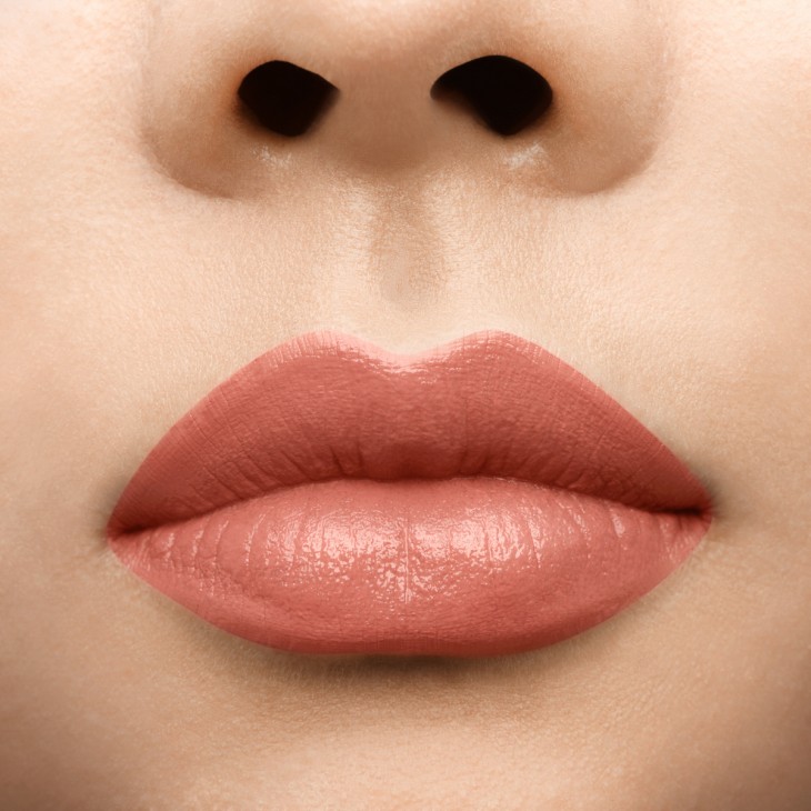 Christian Louboutin Velvet Matte Lipstick in Very Prive: Review
