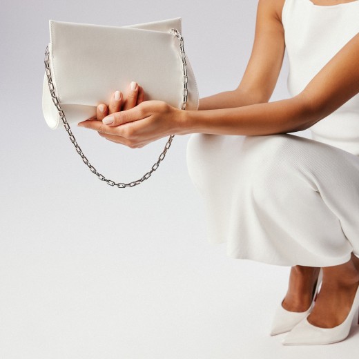 Christian Louboutin ベージュ パーティーバッグ Christian Louboutin Paloma clutch for Women - Beige in UAE